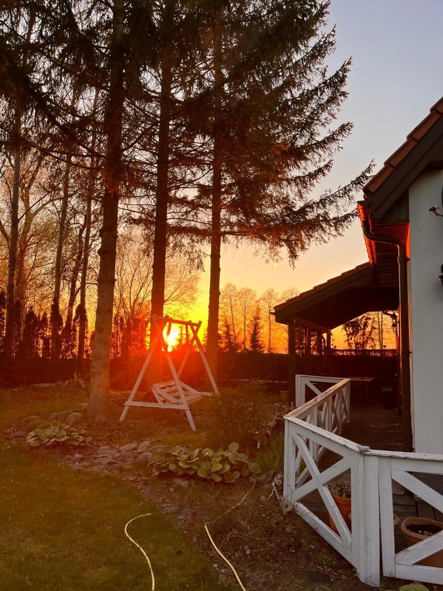 Uroczy Dom Nad Jeziorem Sniardwy Tuz Obok Plazy Nowe Guty Exterior photo